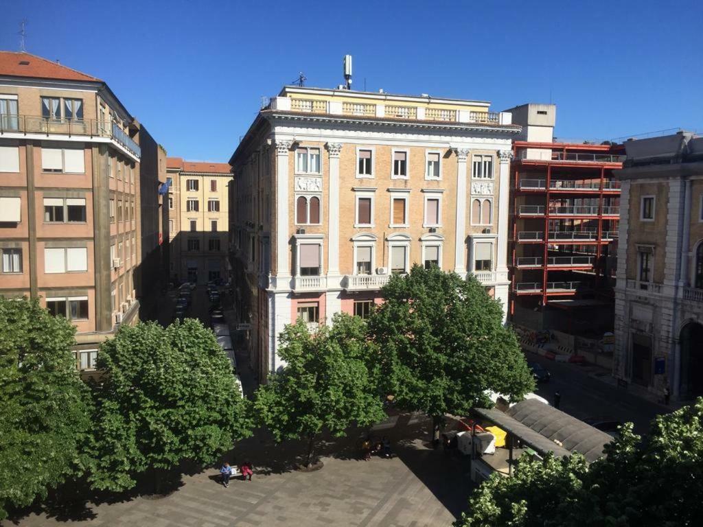 Roma Rooms Ancona Exterior foto